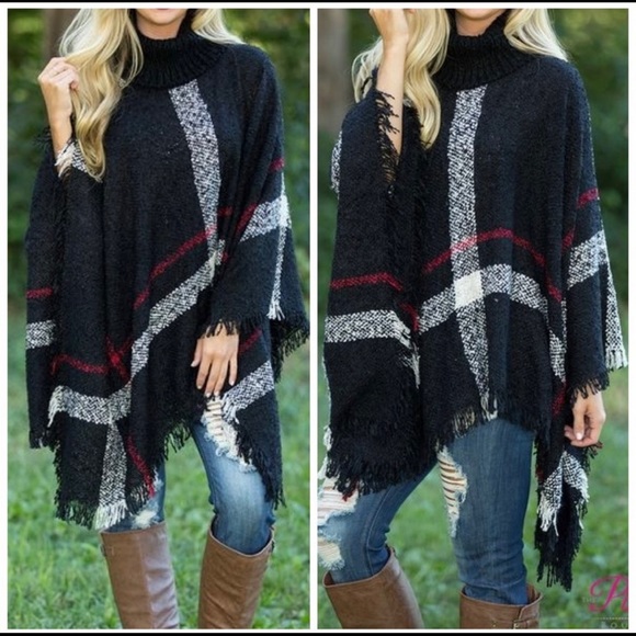 Poncho - Picture 6 of 8